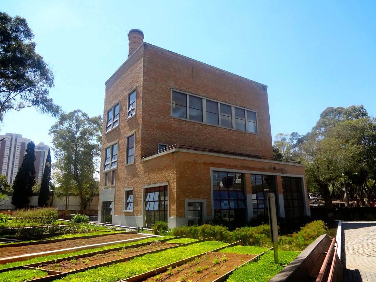 Praça Victor Civita Edifício Histórico